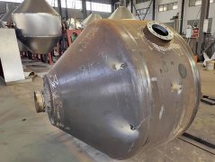 双锥回转真空干燥机-加工现场