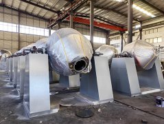 双锥回转真空干燥机-加工现场